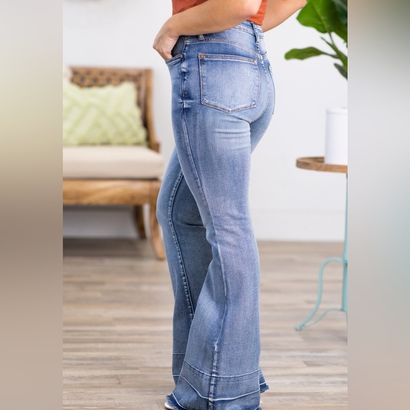 NWT Judy Blue Tummy Control Release Hem Flares Judy Blue Jeans SZ. 3/26 - Picture 2 of 4